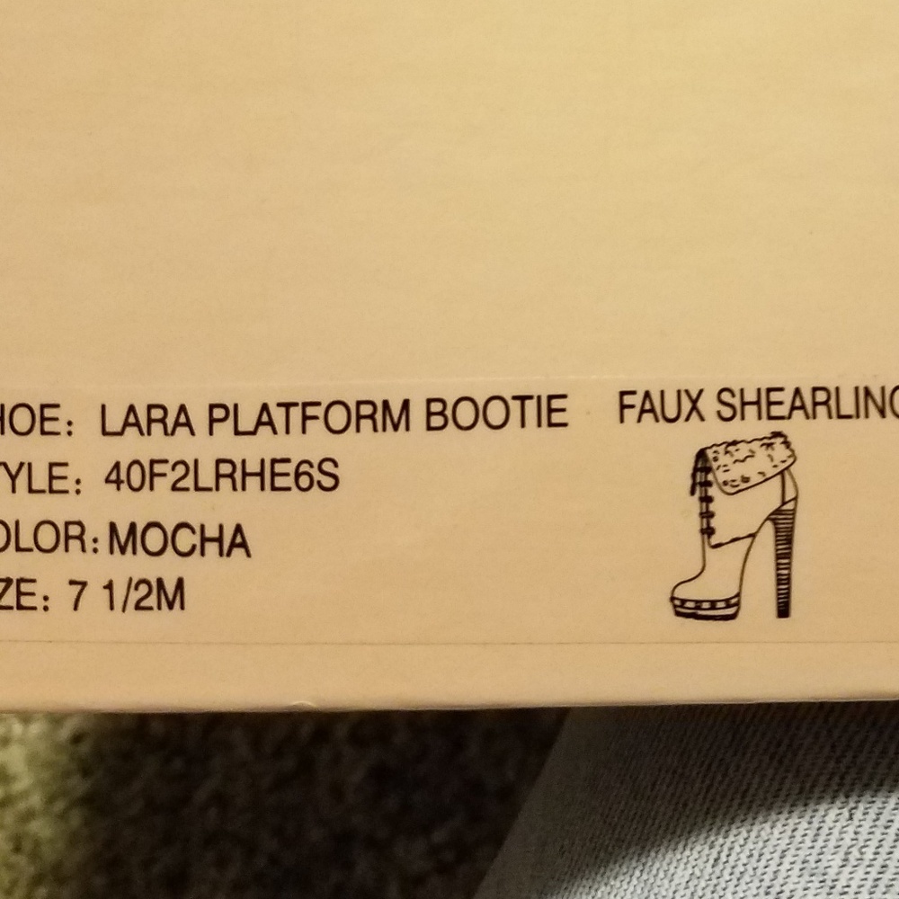 Michael Kors platform booties - Picture 2 of 3